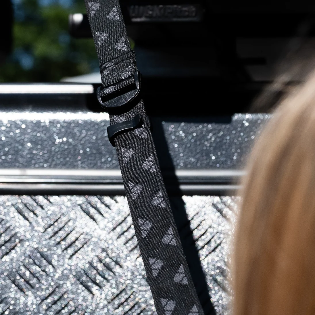 Special belt opening & closing